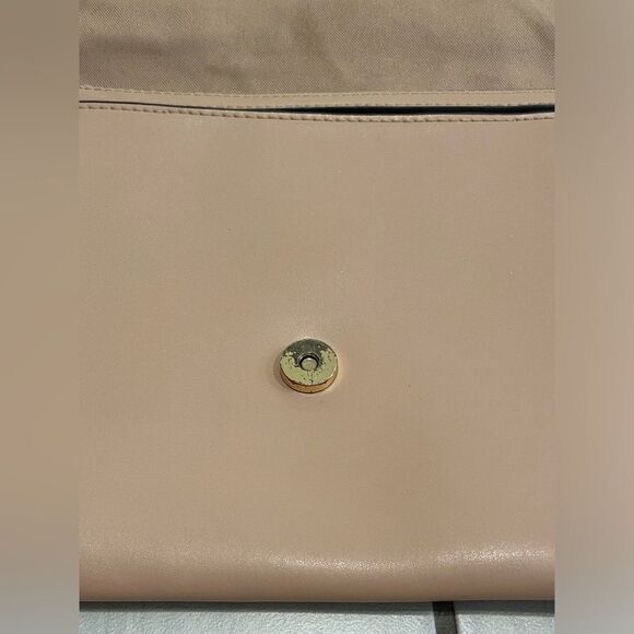 Pompom Purse - Picture 5 of 13